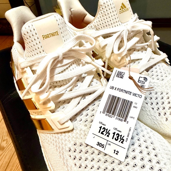 adidas Ultraboost 1.0 Victory Crown White Athletic Shoes - Picture 5 of 6